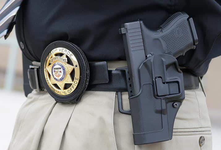 Glock 19: The ultimate all-purpose pistol with professional law enforcement equipment.