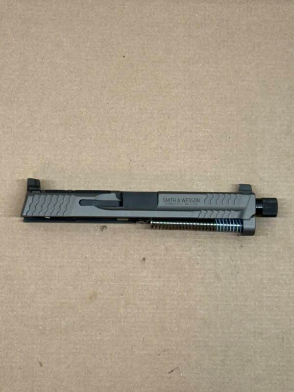 NEW - FACTORY M&P 2.0 Compact Smith & Wesson S&W M&P 9 4.6” 9mm Grey Slide, Threaded Barrel - 14162 - Image 2