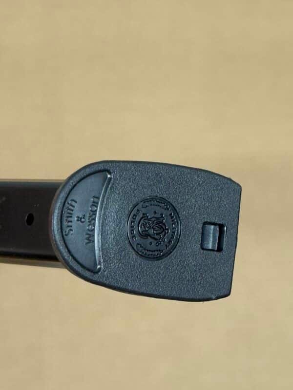 SINGLE * 15 Round Smith & Wesson M&P 40/.357Sig OEM Full-Size Magazine - 194390000 - Image 7