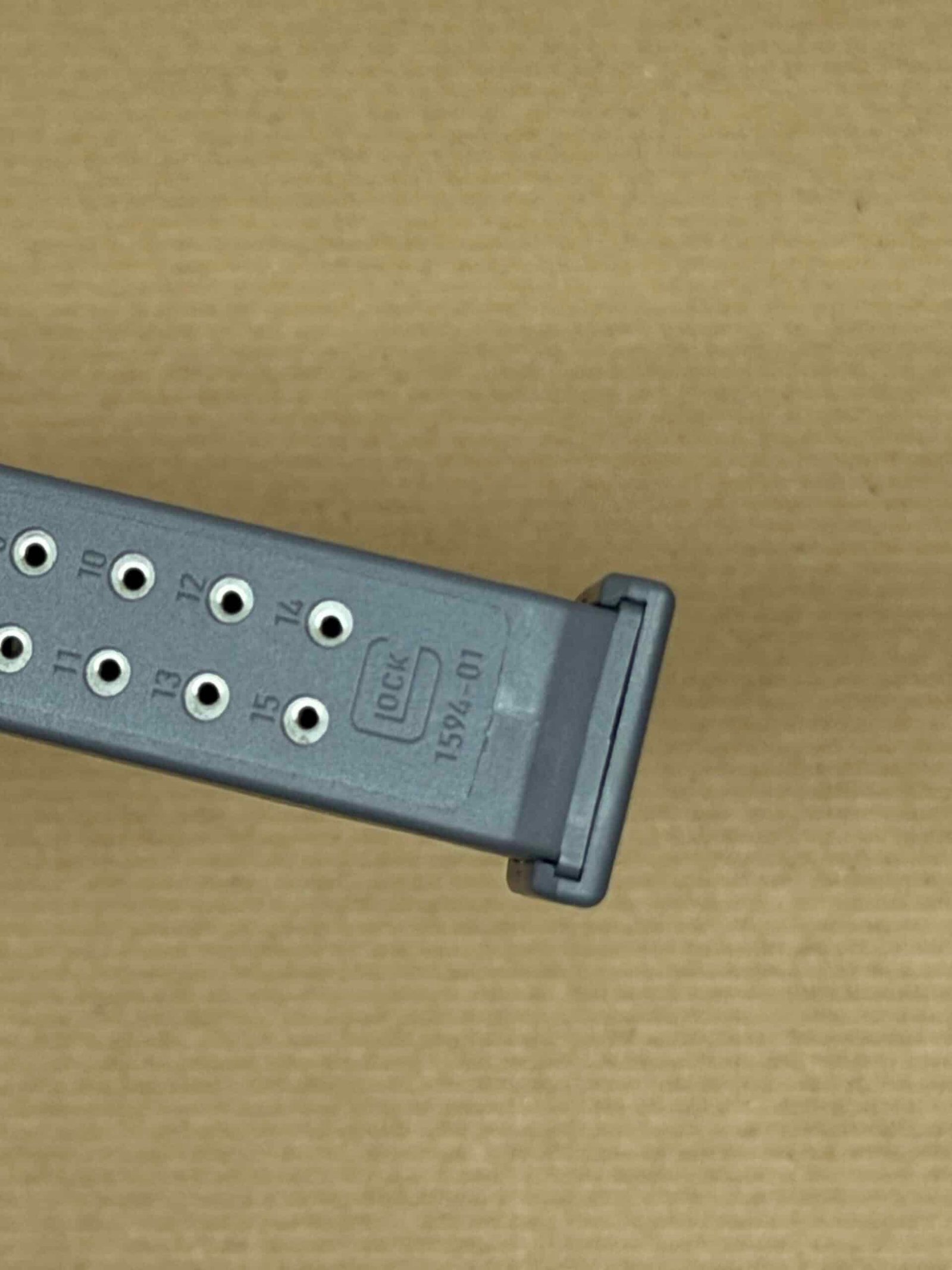 Glock 19 Gen 5 OEM 15 Round Magazine – Grey Finish – 9mm Factory NEW – Glock Mag 33812 - Image 4