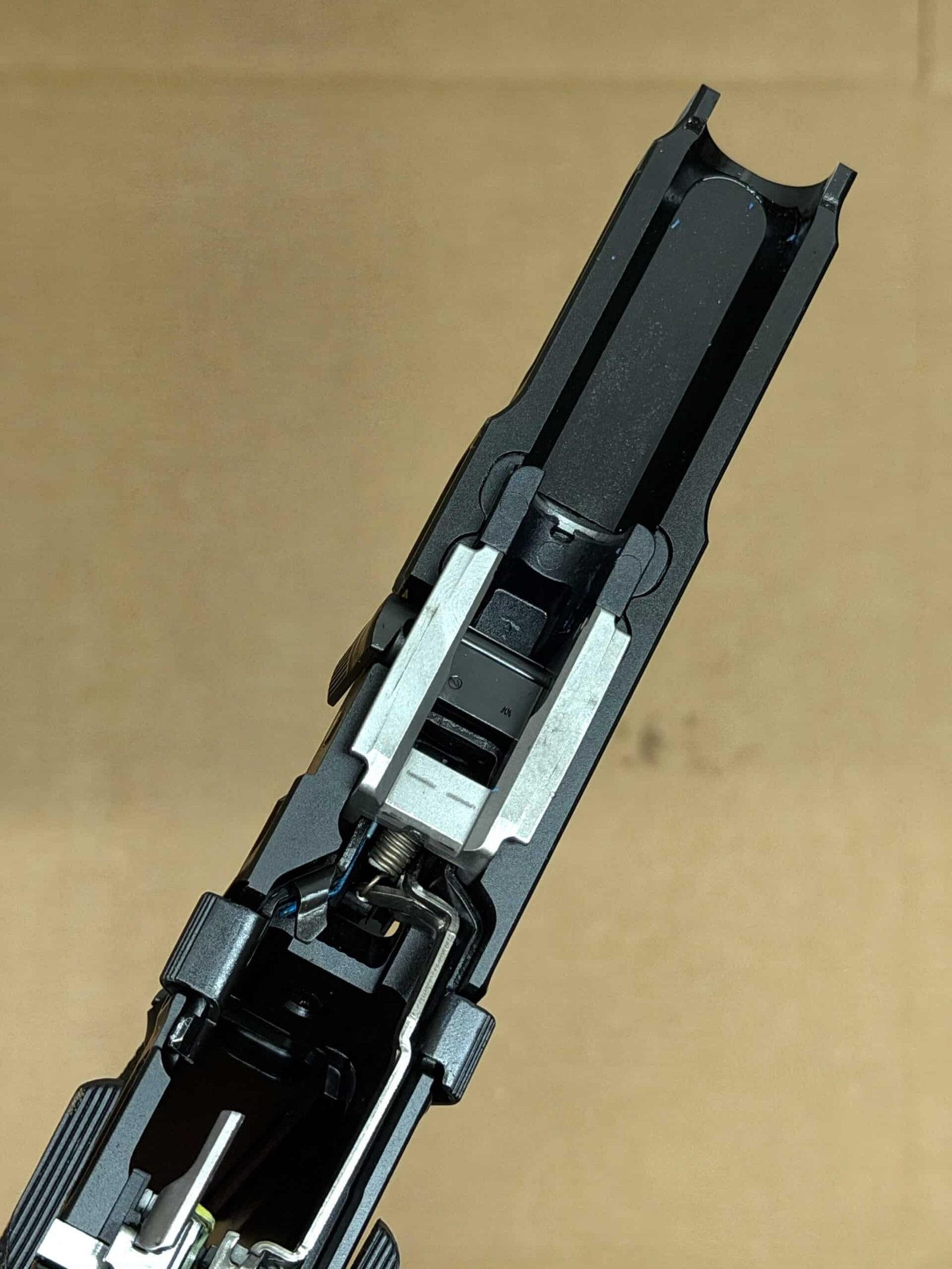 Smith & Wesson M&P9 M2.0 METAL HD OEM Steel Frame – Manual Safety – NEW - Image 7