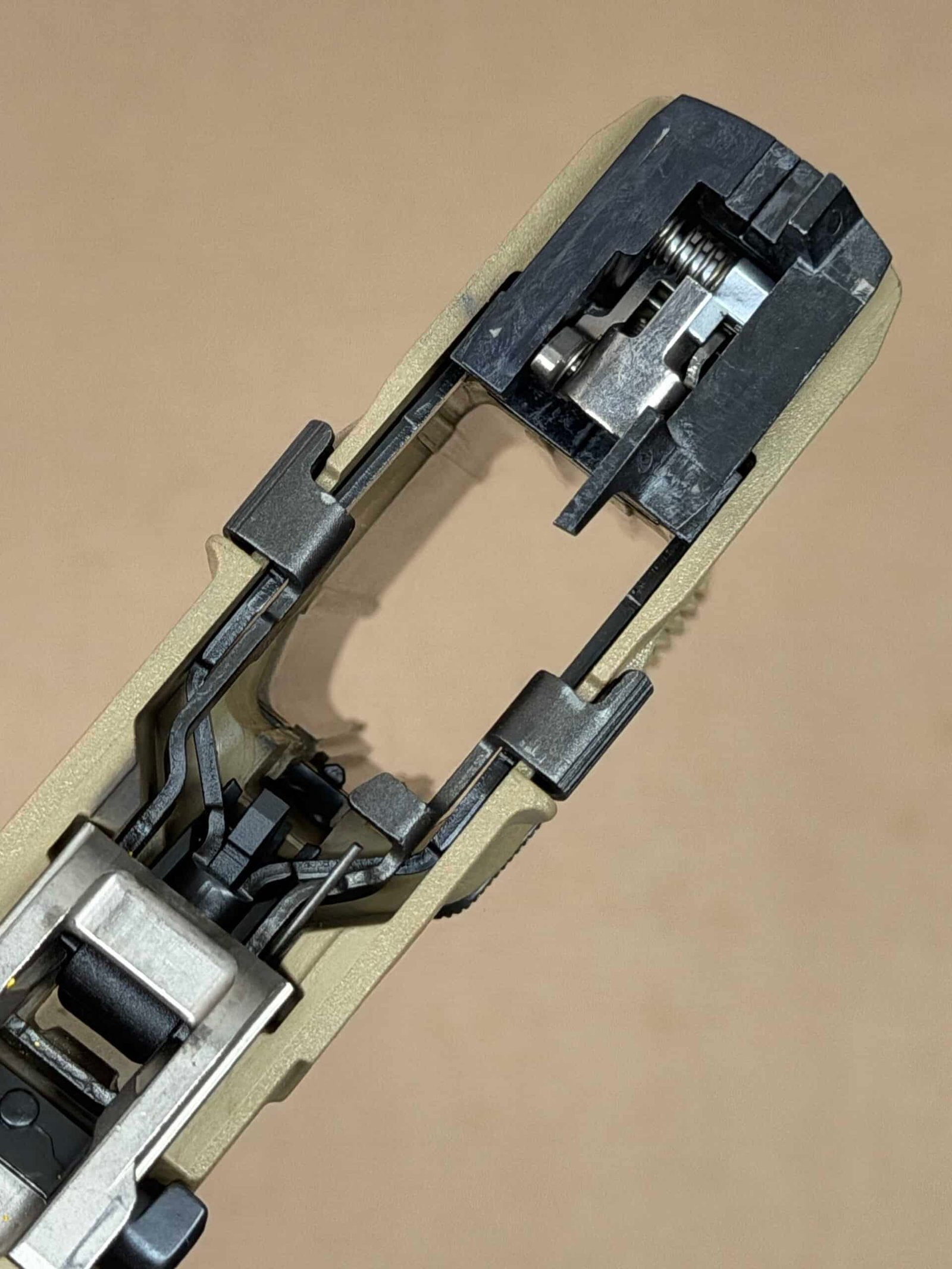 NEW - FACTORY FN 509 9mm Lower Frame Assembly Full Size FDE - Image 3
